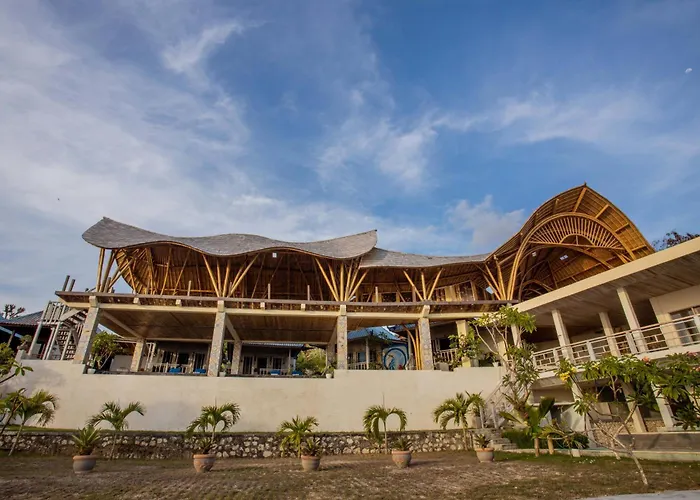 Nusa View - Oceanfront Rentals