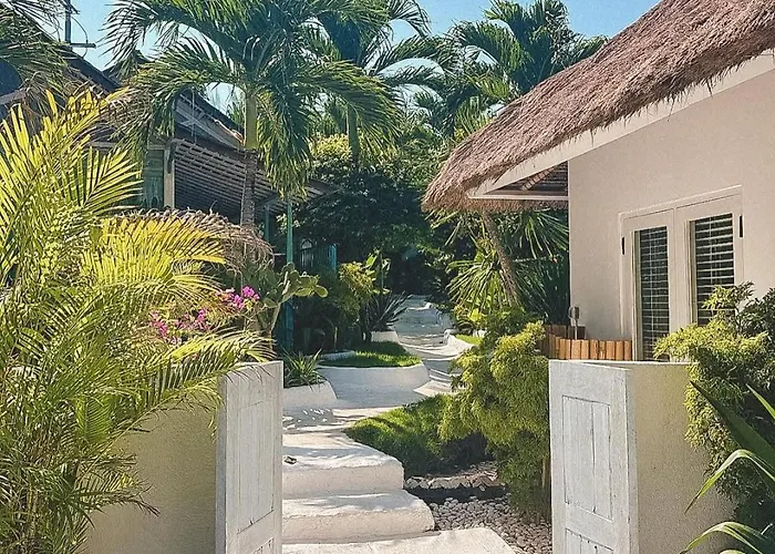 The Shacks At Sandy Bay